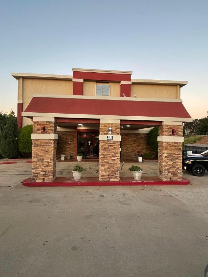Ramada By Wyndham Oklahoma City Airport North Exteriör bild