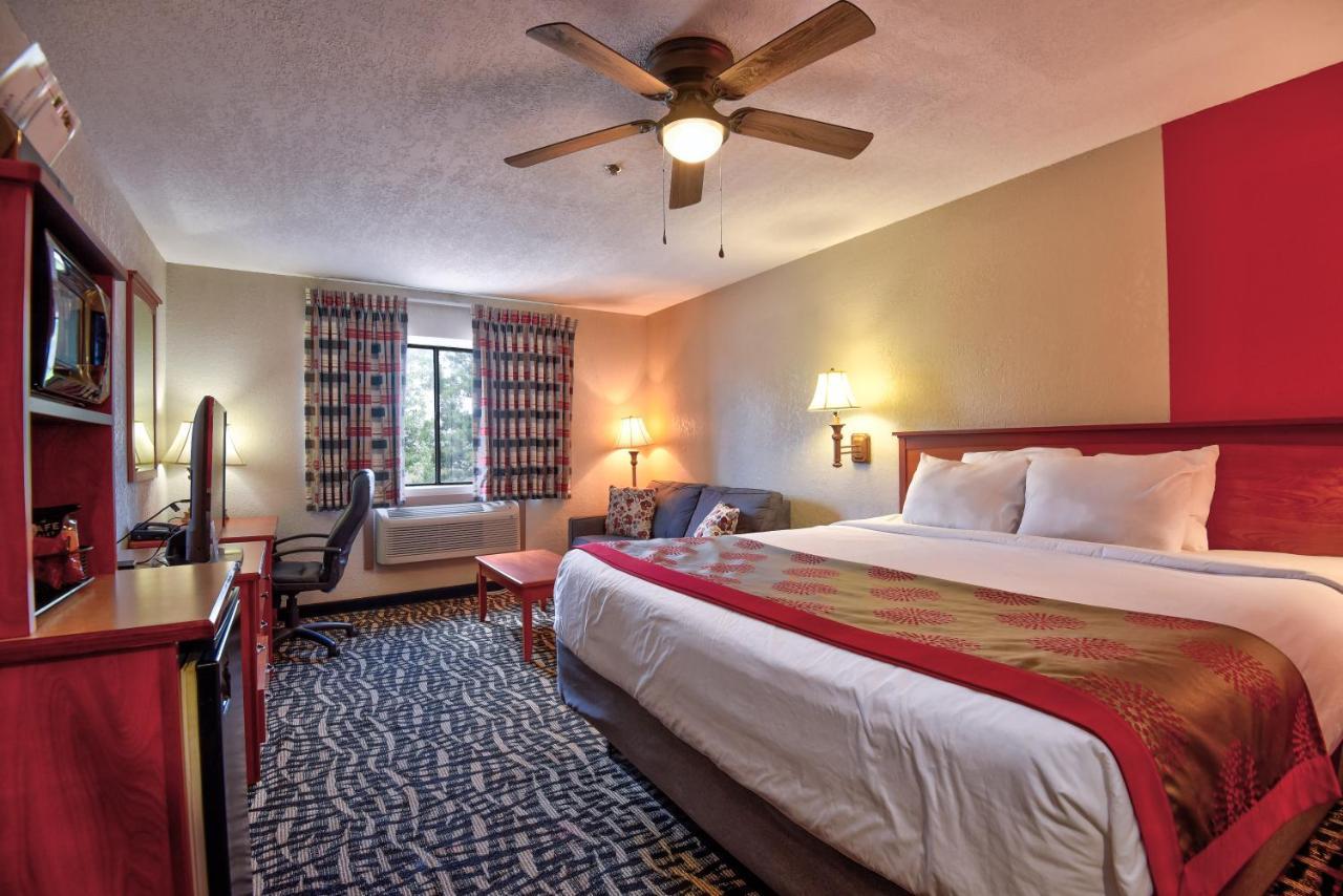 Ramada By Wyndham Oklahoma City Airport North Exteriör bild